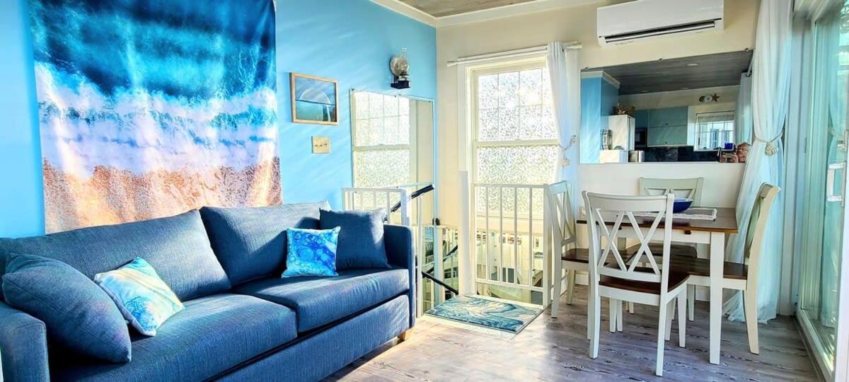 Loza House Coastal Design Unit With Lake & Mountain Views プラッツバーグ エクステリア 写真