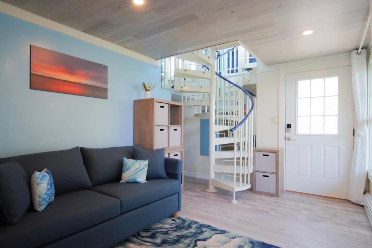 Loza House Coastal Design Unit With Lake & Mountain Views プラッツバーグ エクステリア 写真