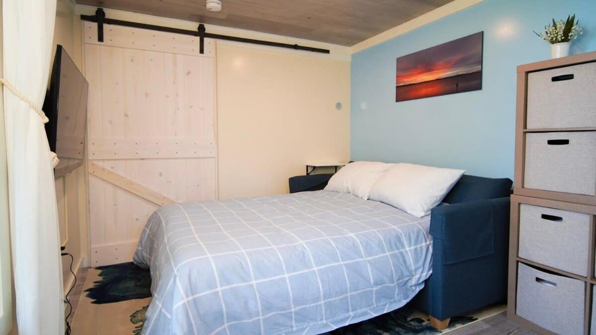 Loza House Coastal Design Unit With Lake & Mountain Views プラッツバーグ エクステリア 写真