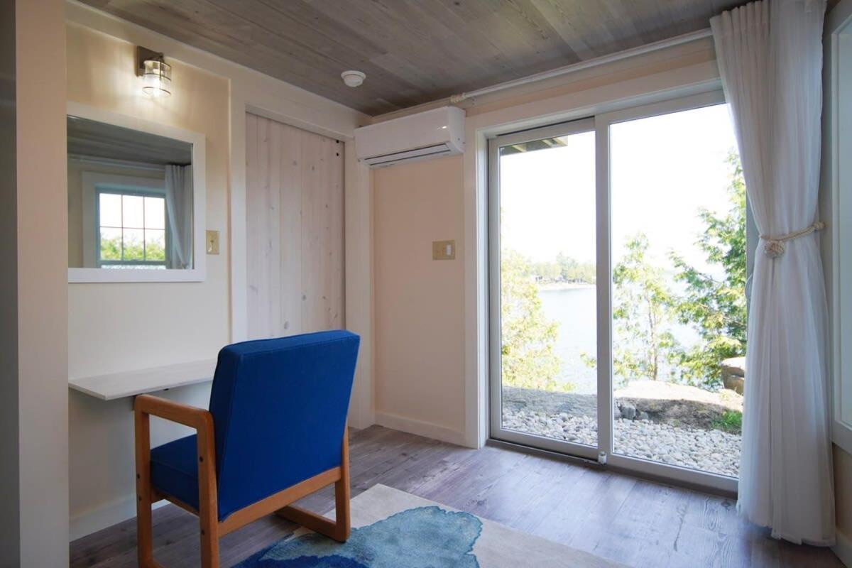 Loza House Coastal Design Unit With Lake & Mountain Views プラッツバーグ エクステリア 写真