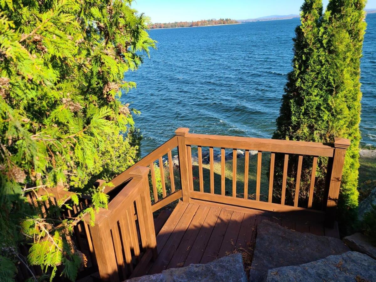 Loza House Coastal Design Unit With Lake & Mountain Views プラッツバーグ エクステリア 写真